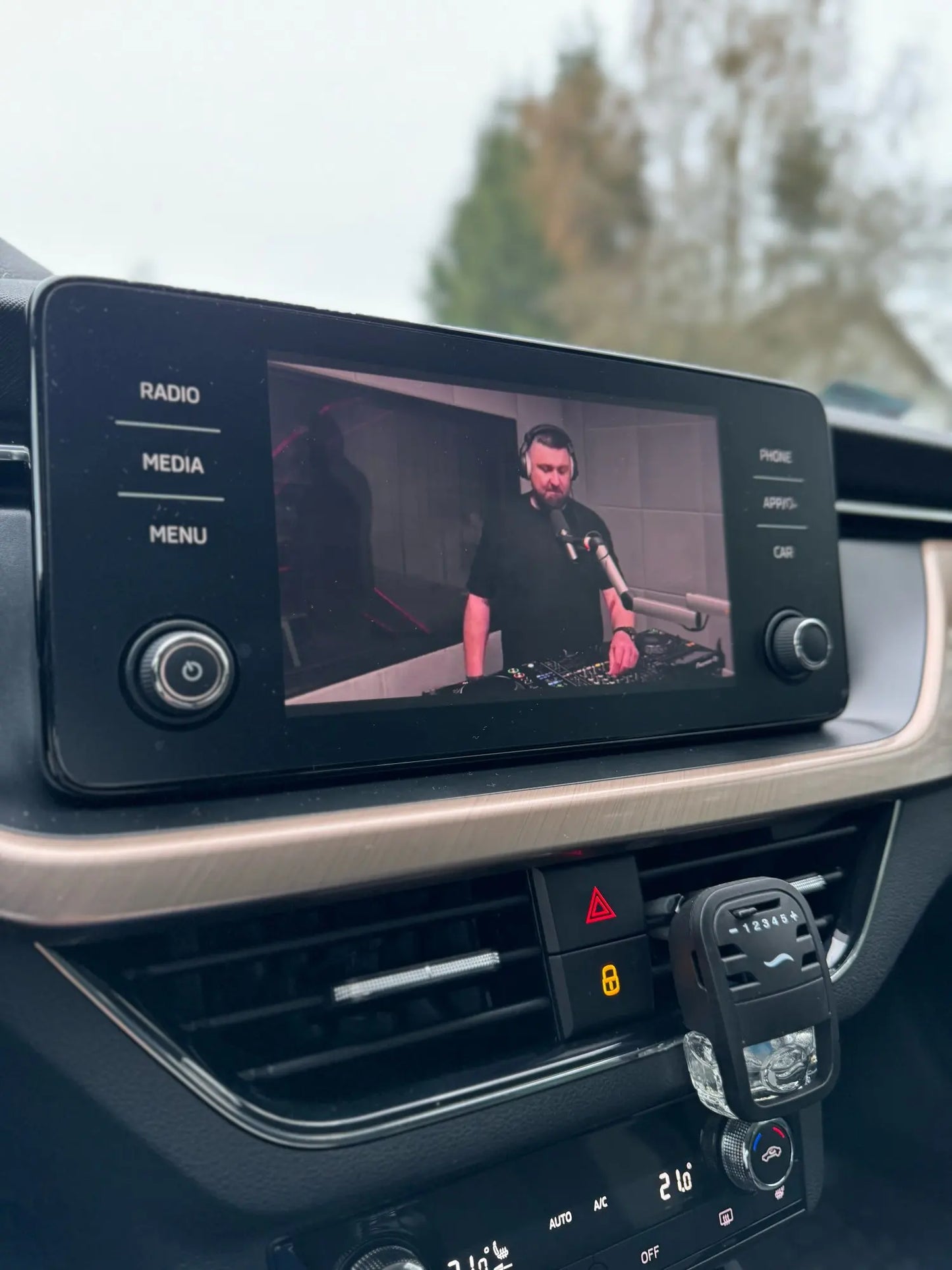 Youtube & Netflix AI-Box per Skoda