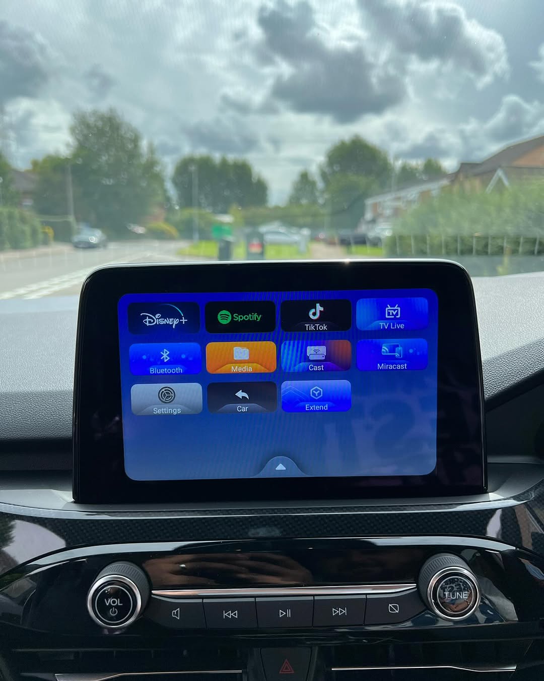 Youtube & Netflix AI-Box für Ford